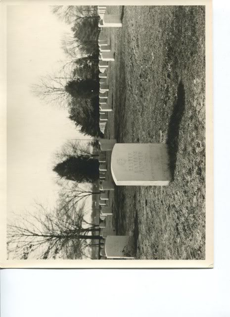 Lester Pointer's Grave photo LesterPointer022.jpg