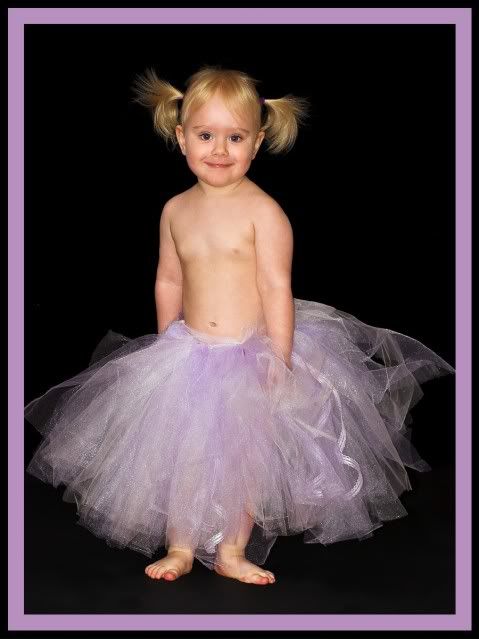 http://i677.photobucket.com/albums/vv135/HuginnMuninnandMe/TuTuCute.jpg