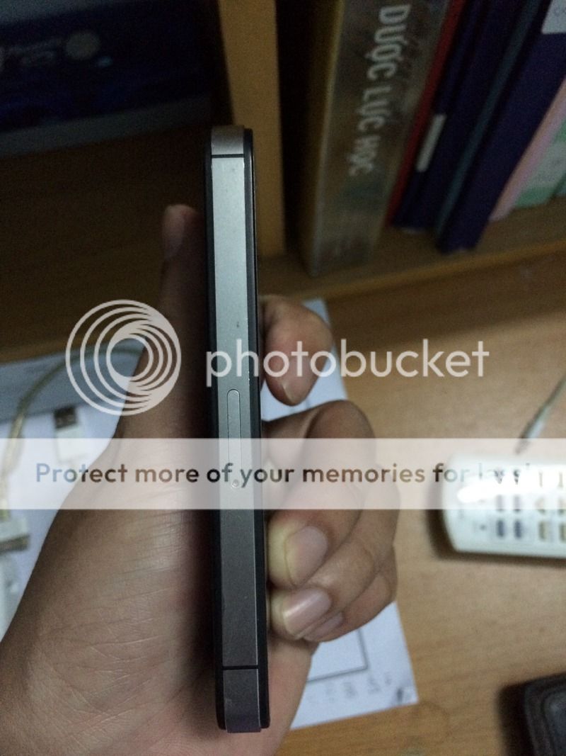 Q8 Iphone 4S Black 16gb world 99% 2tr7!